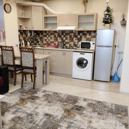 Lily'S Apartment Erivan Dış mekan fotoğraf