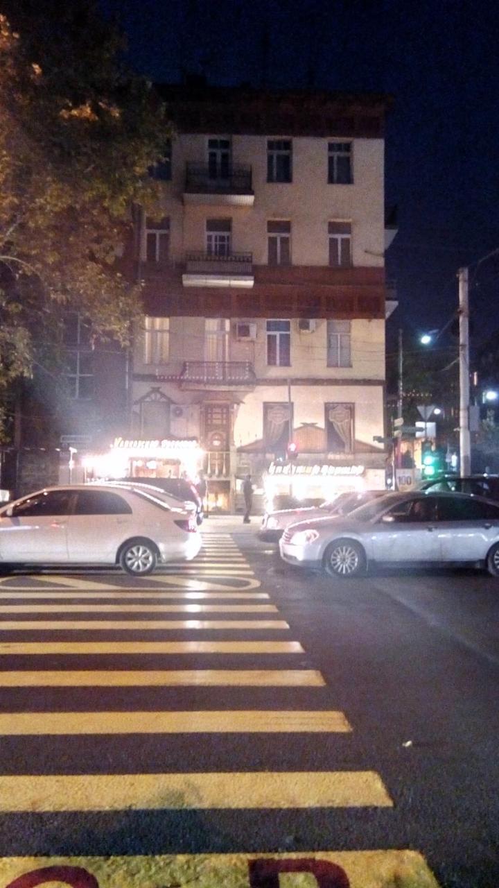 Lily'S Apartment Erivan Dış mekan fotoğraf